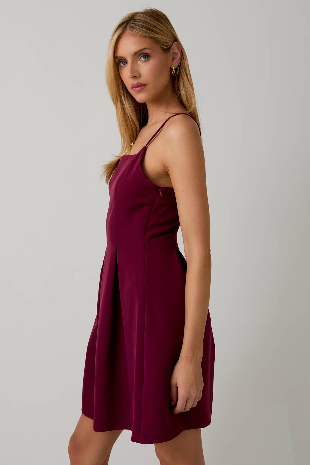 SQUARE NECK SLEEVELESS FIT & FLARE MIDI DRESS