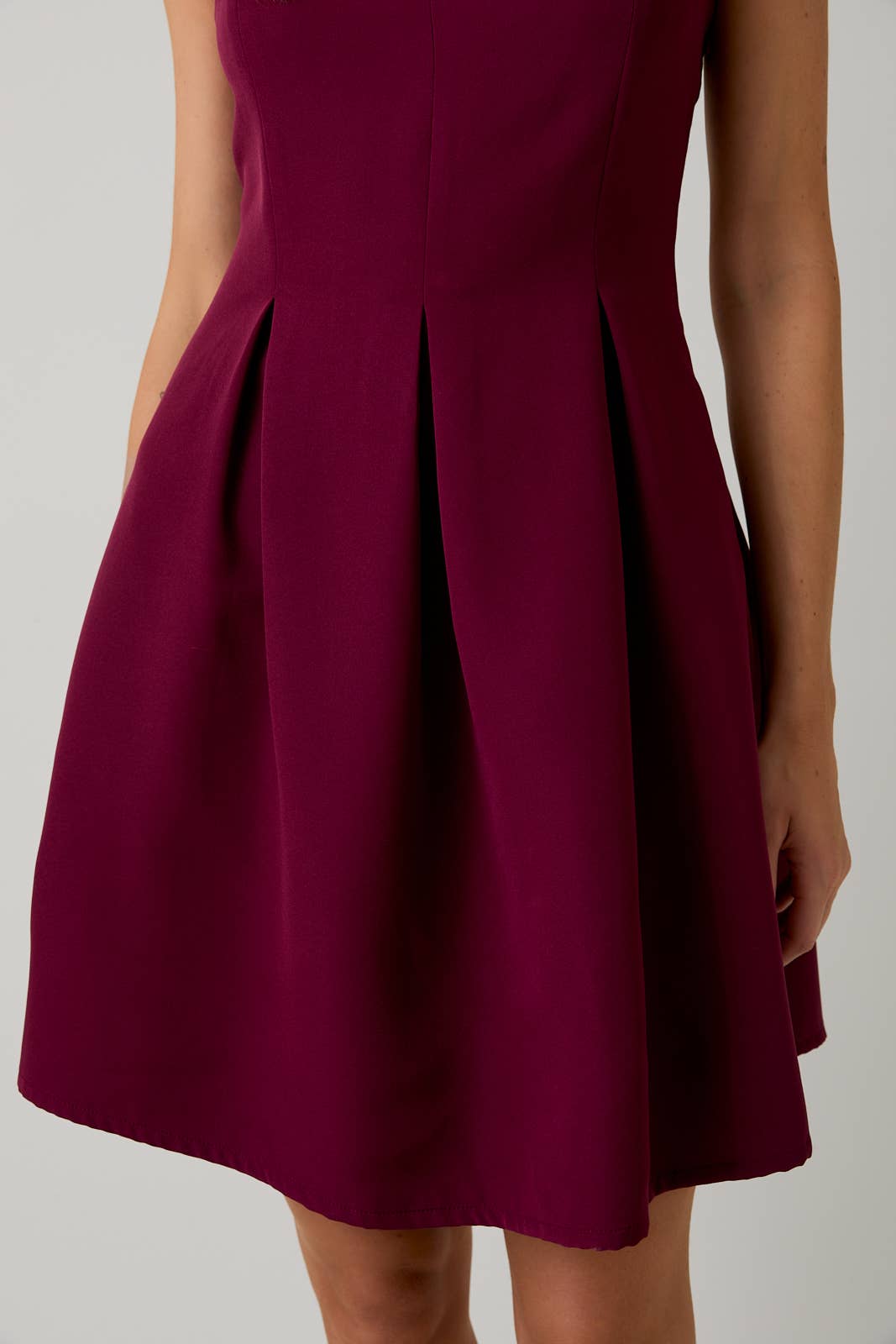 SQUARE NECK SLEEVELESS FIT & FLARE MIDI DRESS