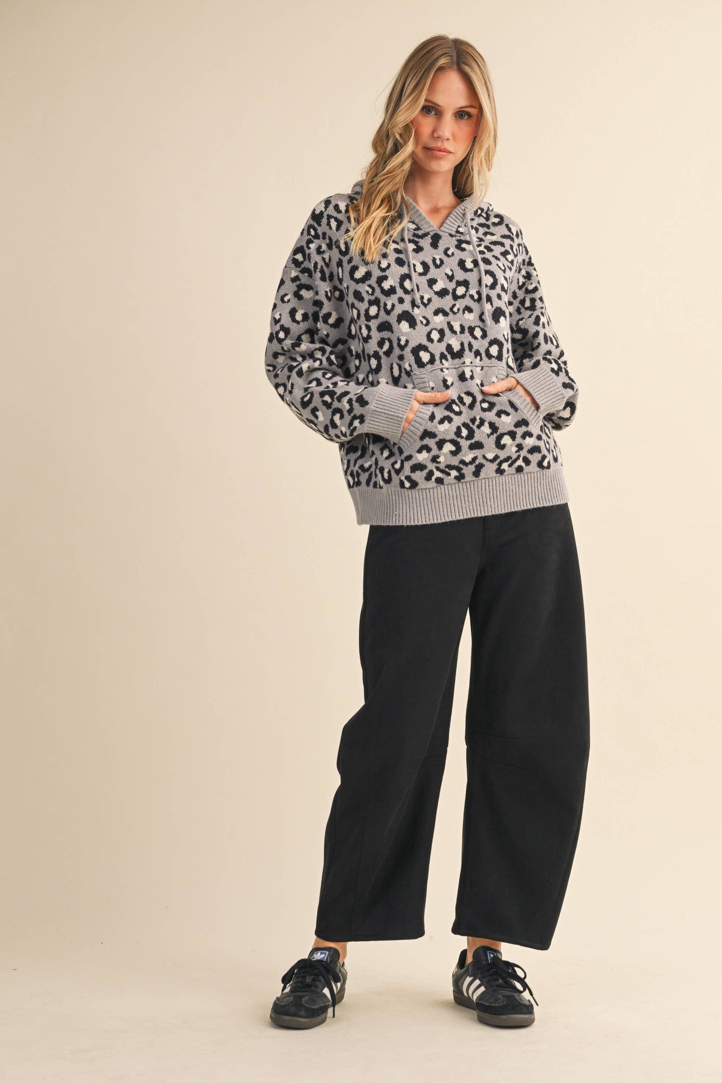 IT4423 LEOPARD FRONT POCKET HOODIE SWEATER TOP
