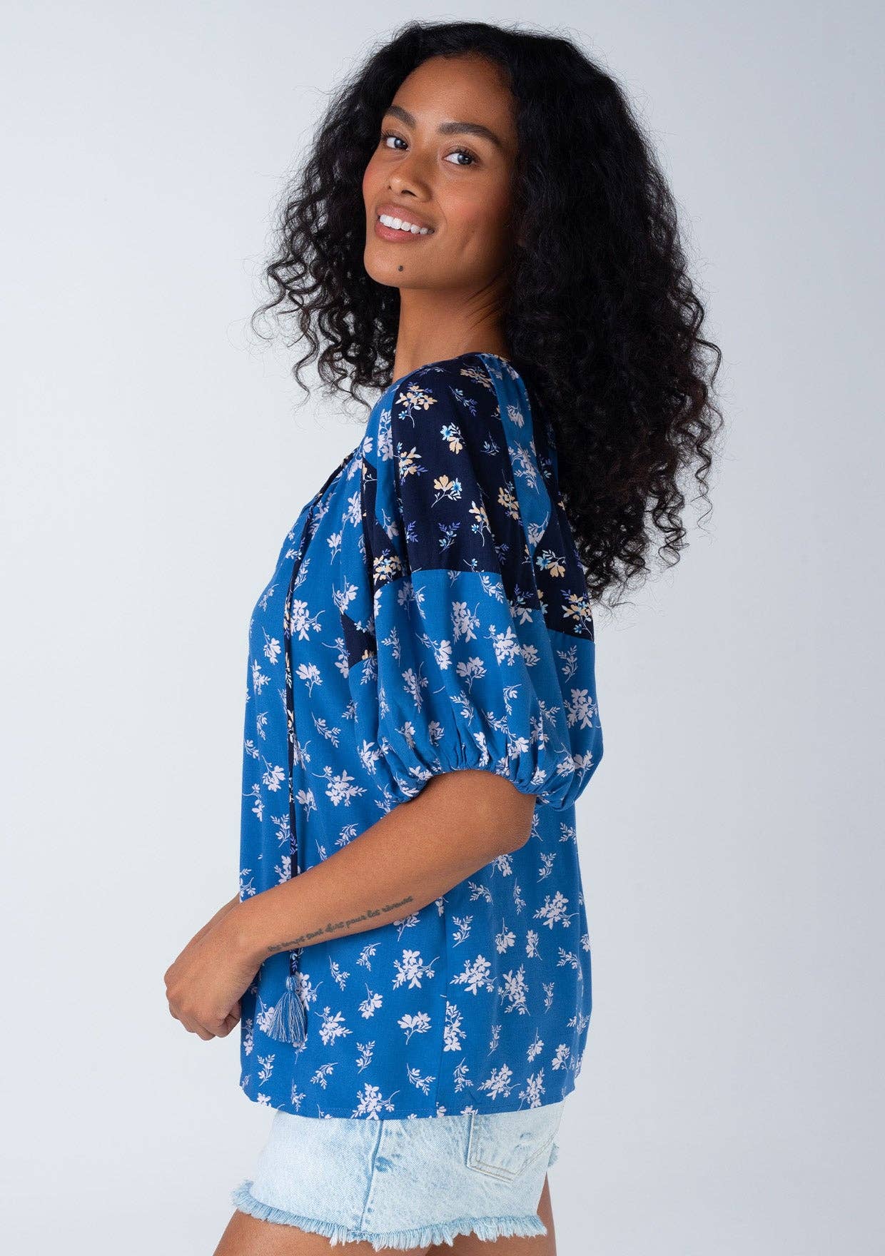 Floral Balloon Sleeve Tassel Tie Neck Blouse