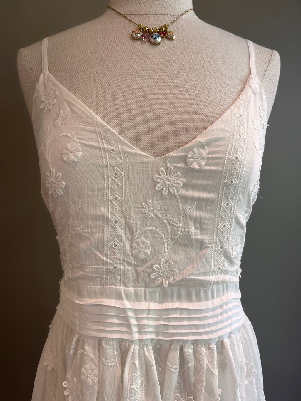 Klesis White Floral Maxi Dress