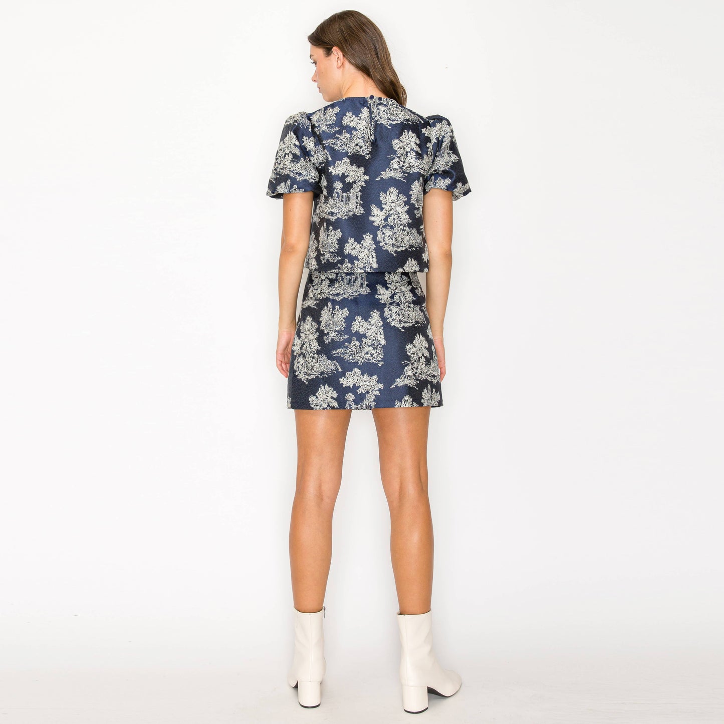 Toile Jacquard pattern top - LWT1800