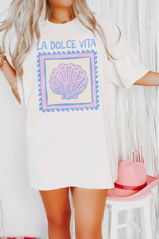 Clamshell Tee